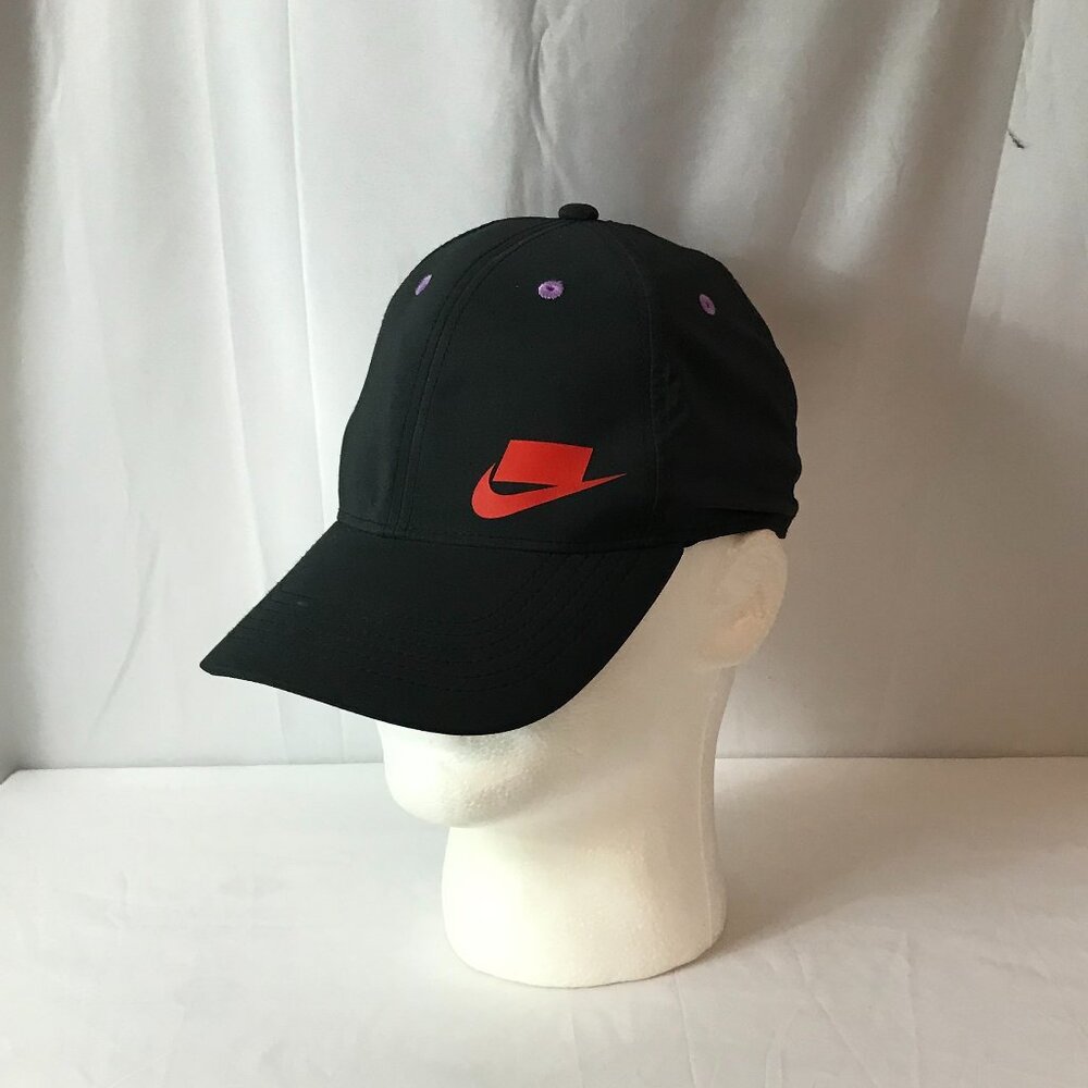 Nike Legacy91Curved Bill Adjustable Back Activewear Athletic Sport Cut Hat